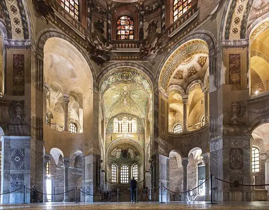Basilica-di-San-Vitale-Emilia-Romagna-2